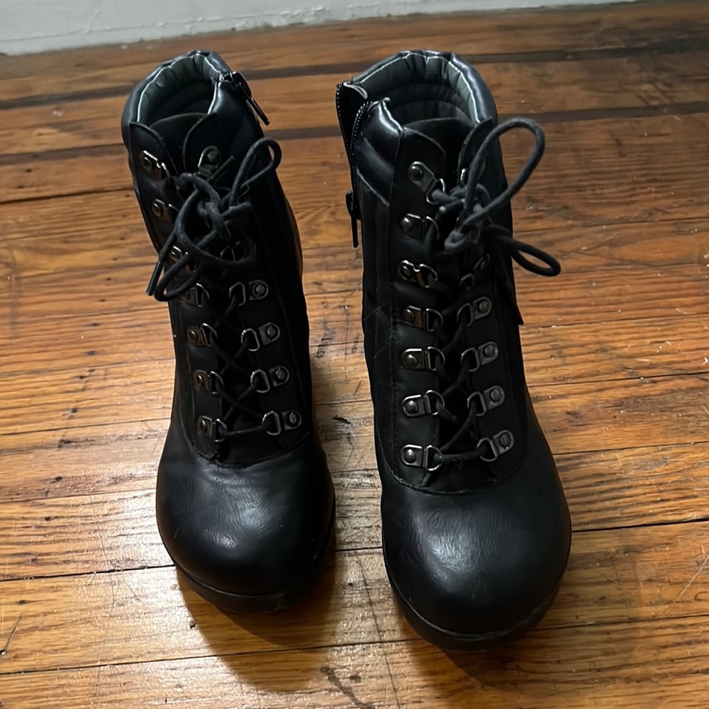 Black Heeled Boots